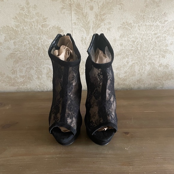 Bebe lace platform heels - Picture 4 of 9